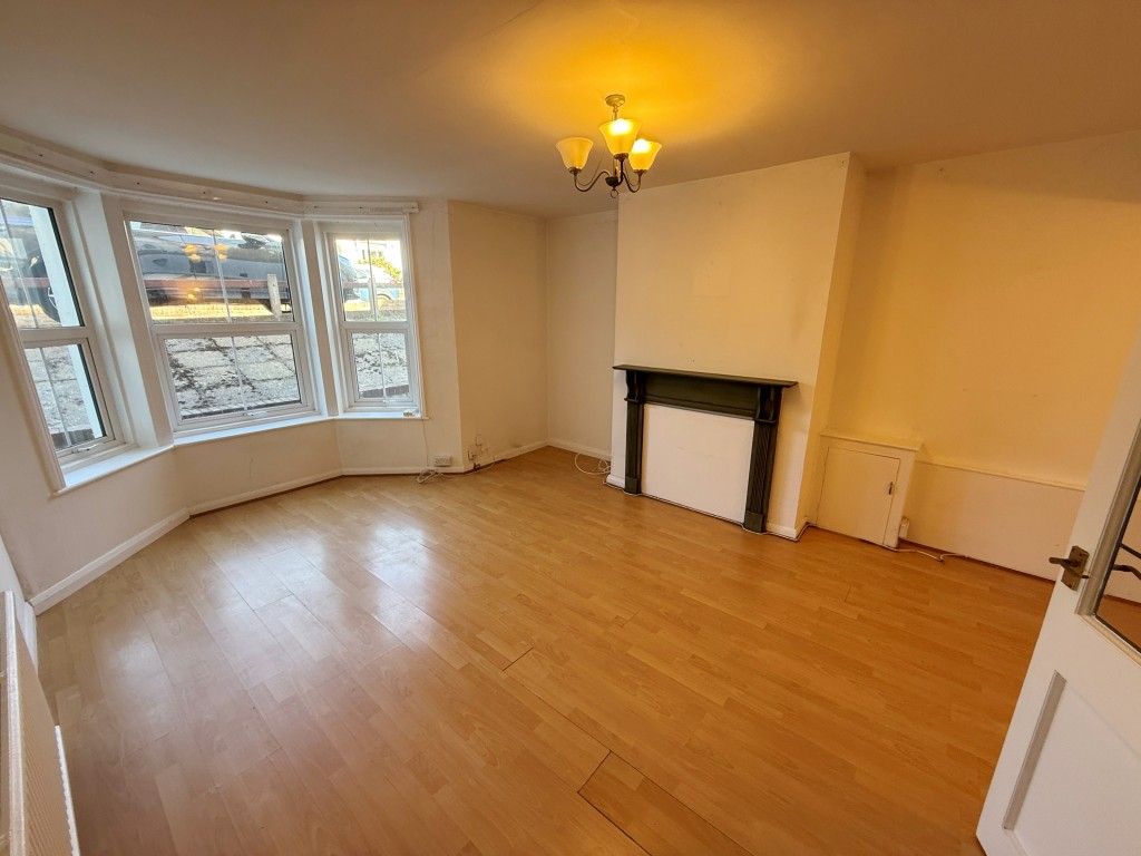Property photo 2 of 7 Living Room