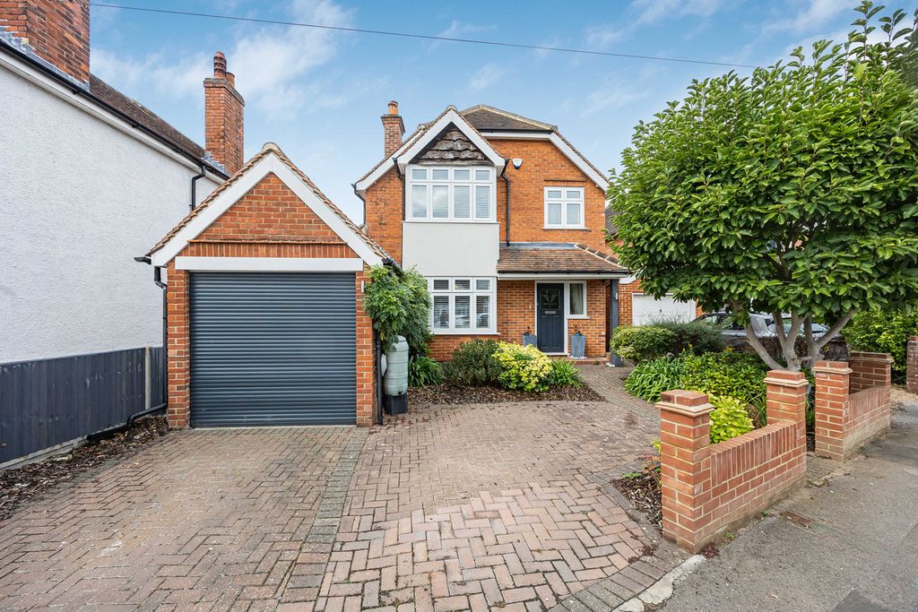 Property photo 1 of 31