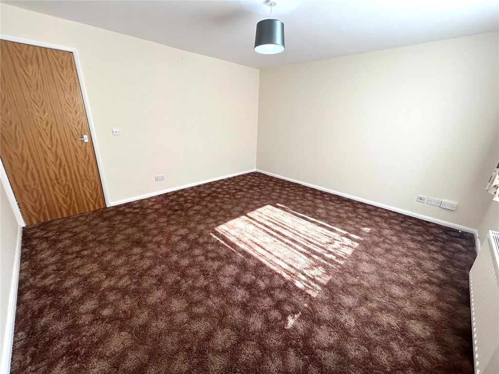 Property photo 3 of 7 Picture No. 05