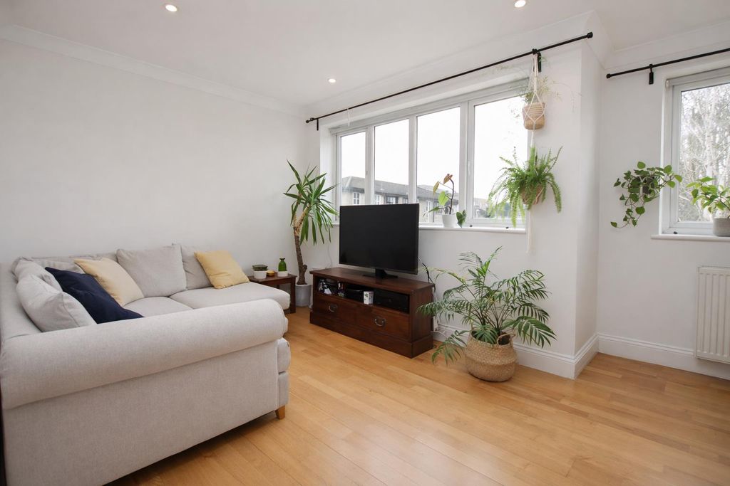 Property photo 1 of 10 3F1121dc-Dbaf-4c2c-9d76-2Dbd31c64842.Png