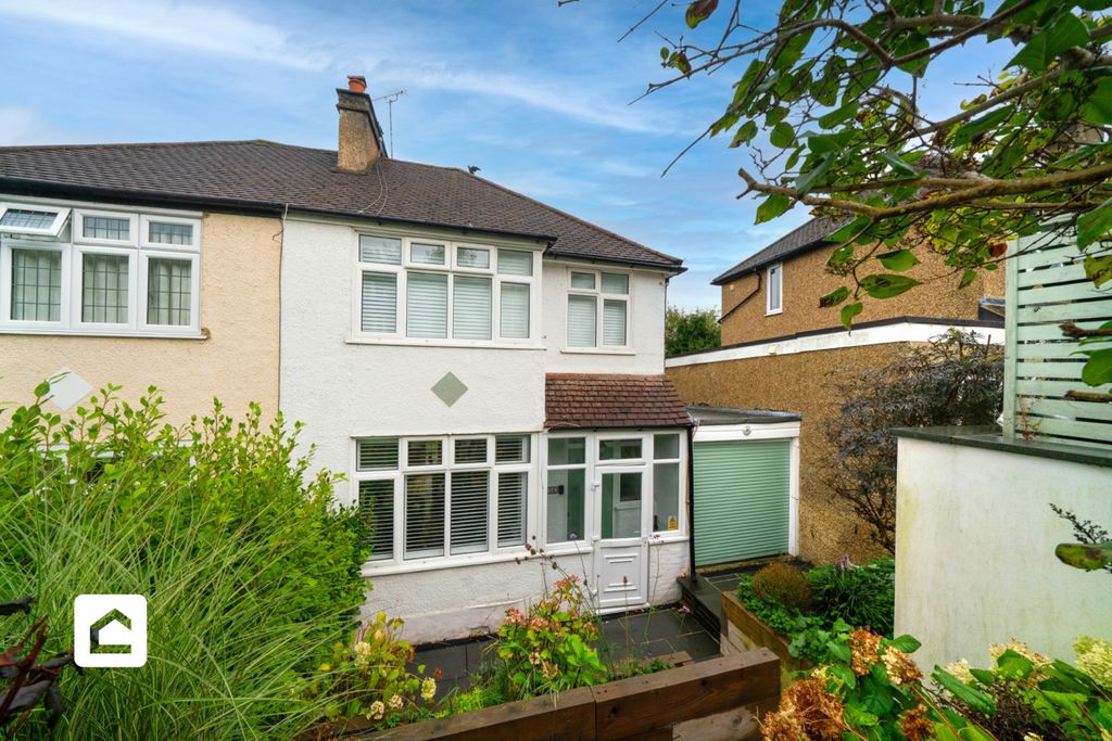 Property photo 1 of 19 1