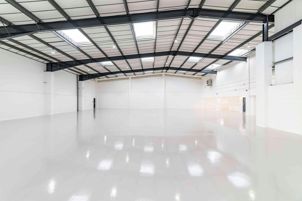 Property photo 3 of 5 Heron Industrial Estate