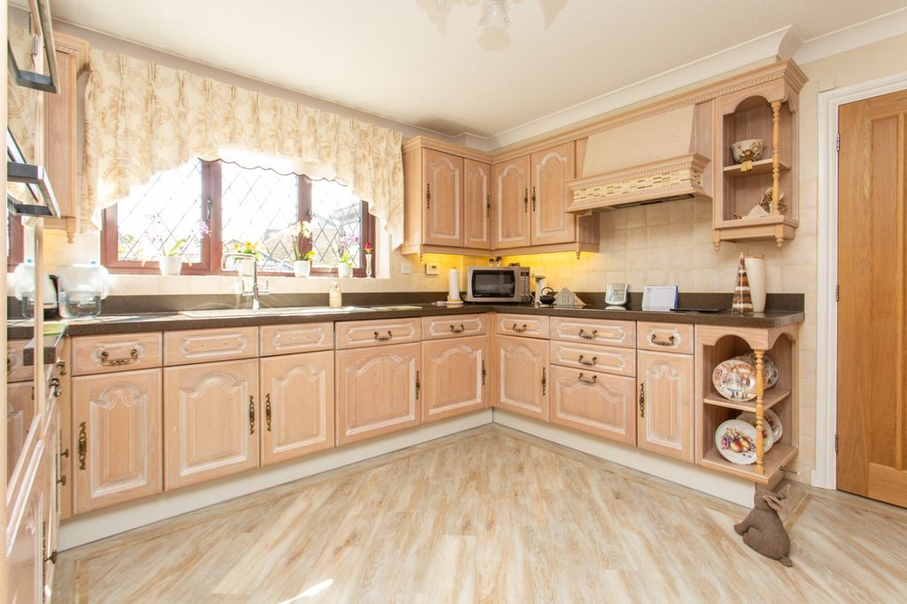 Property photo 3 of 25 Picture 3