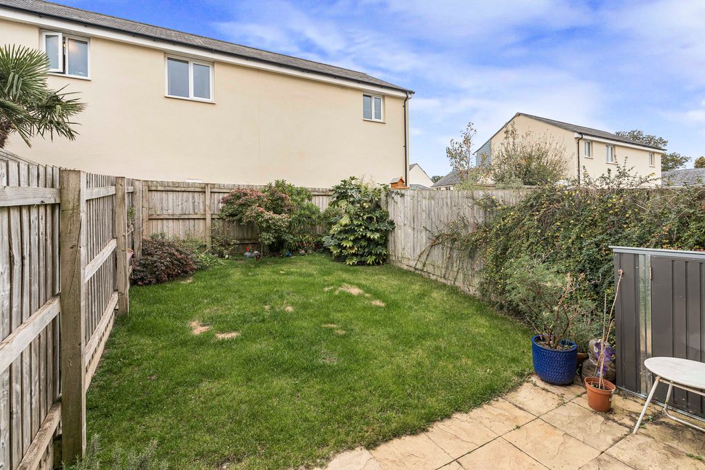 Property photo 2 of 23