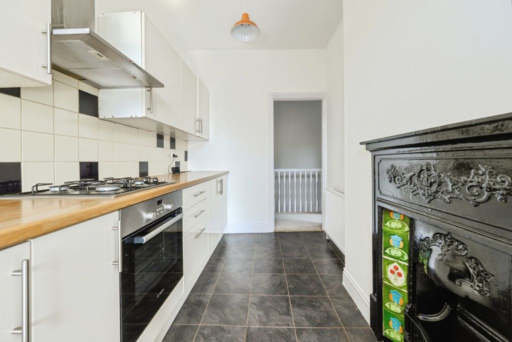 Property photo 2 of 26 Pbox-Img.Jpg