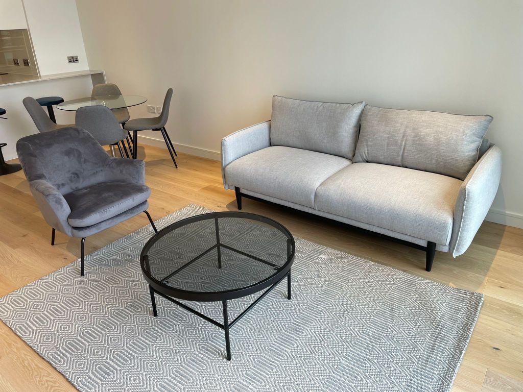 Property photo 2 of 11