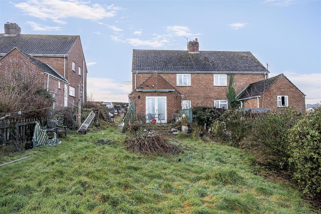 Property photo 3 of 12 Rear