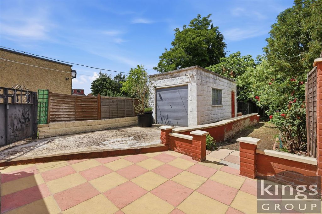 Property photo 3 of 19