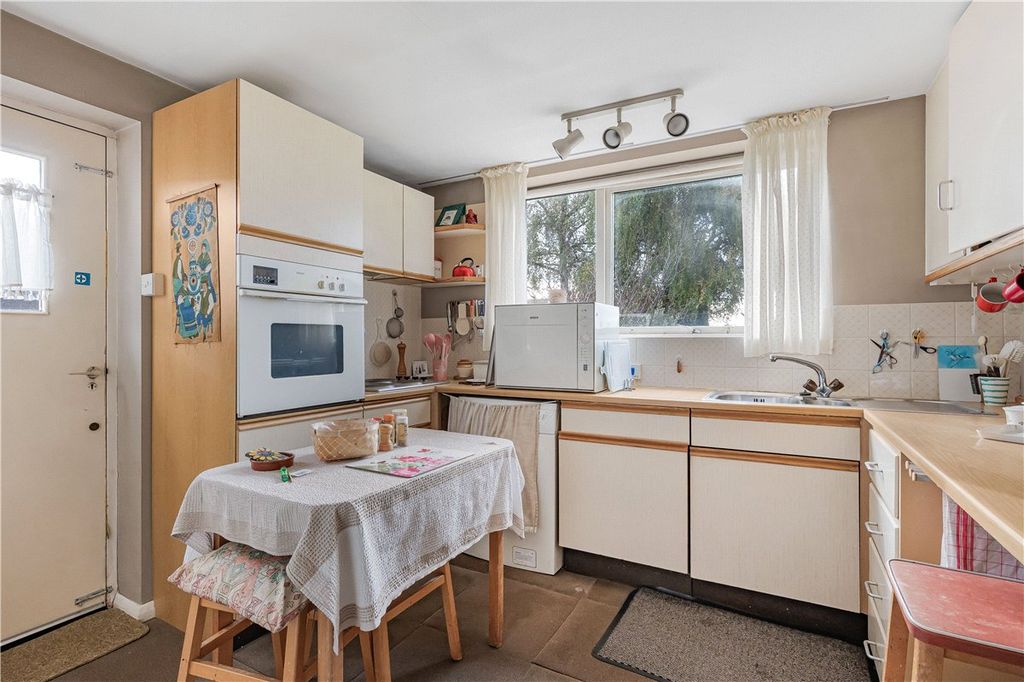 Property photo 3 of 15 Picture 3