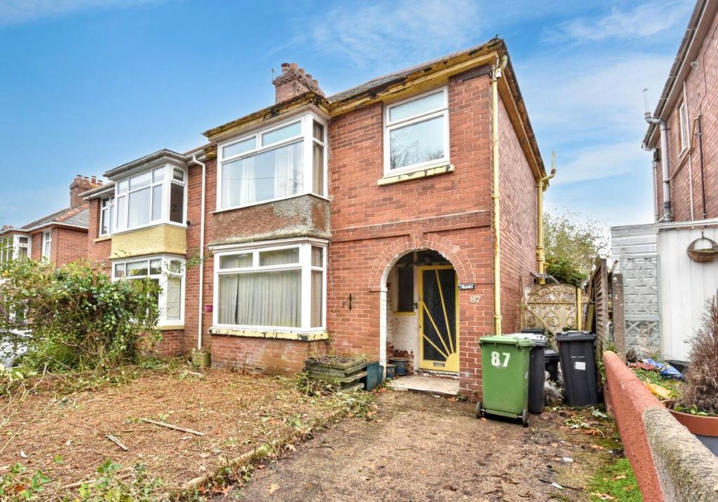 Property photo 1 of 2