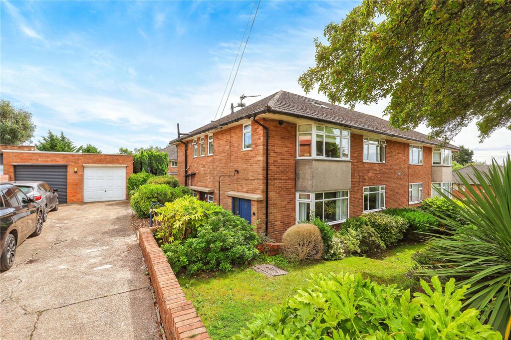 Property photo 1 of 36 Picture No. 02