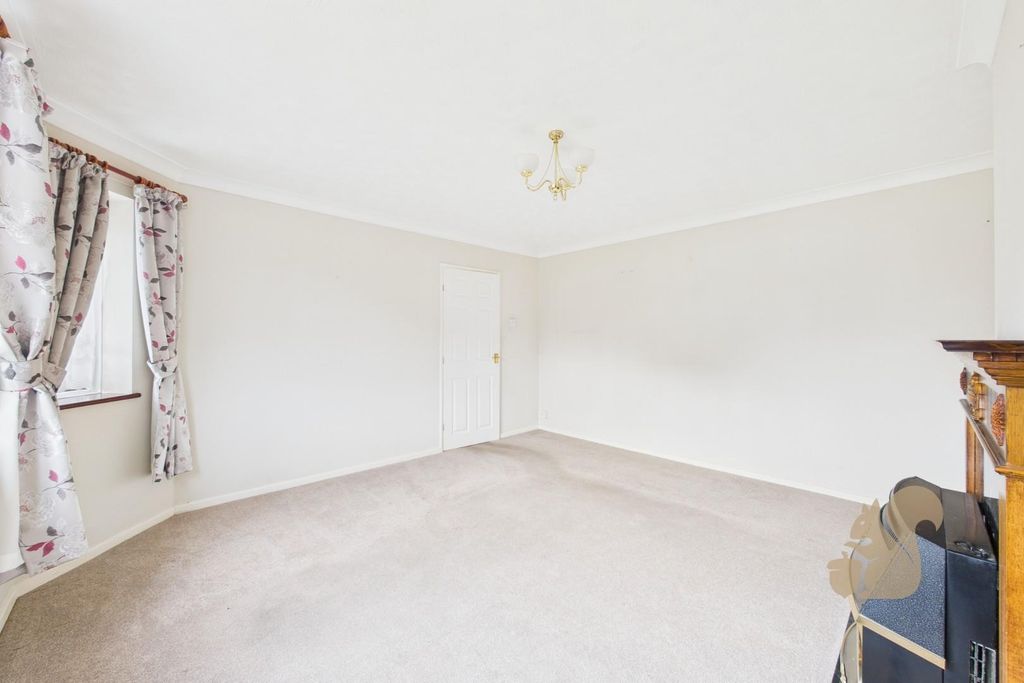 Property photo 3 of 25 Cam01254G0-Pr0365-Still002.Jpg