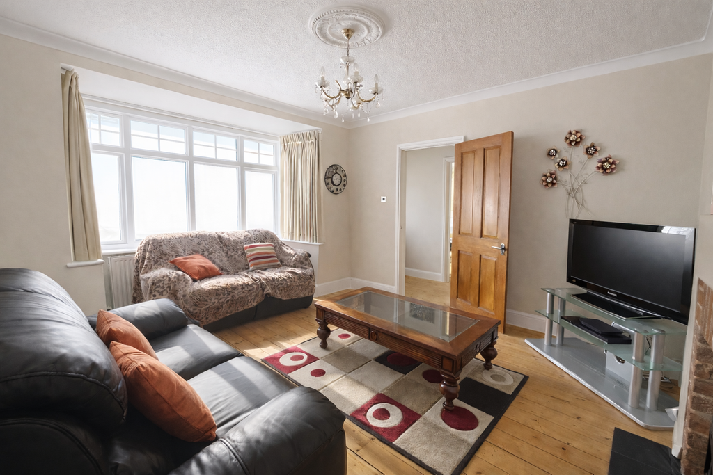 Property photo 3 of 19 Photo 16