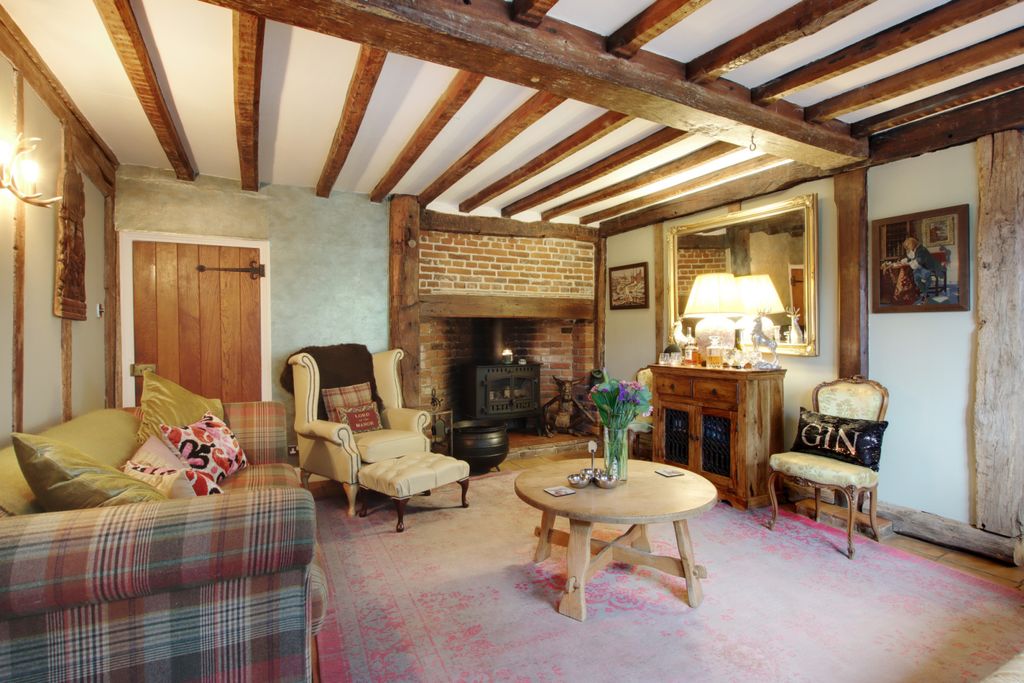 Property photo 2 of 20 Sitting Room