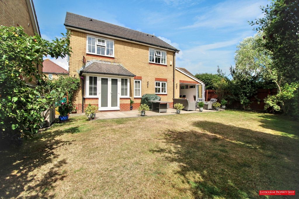 Property photo 2 of 31