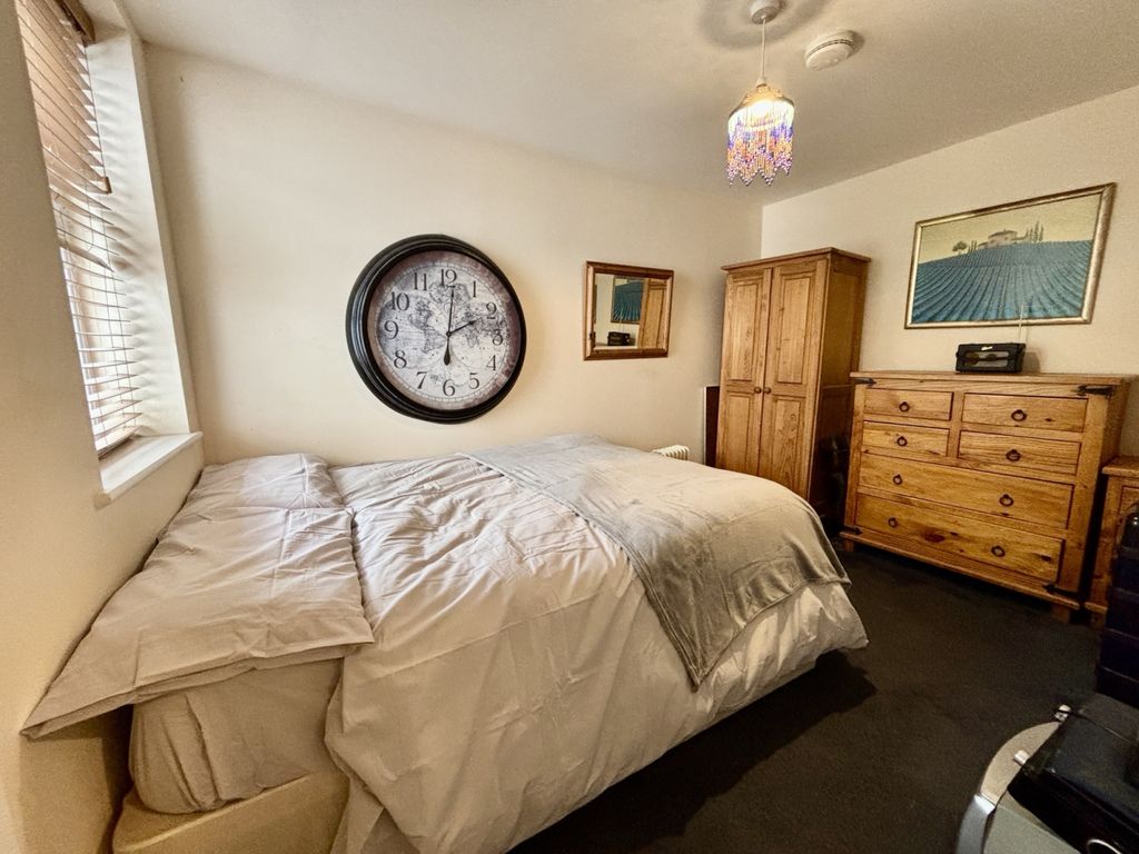 Additional image 5 of 2 bed flat for saleMarket Jew Street, Penzance TR18