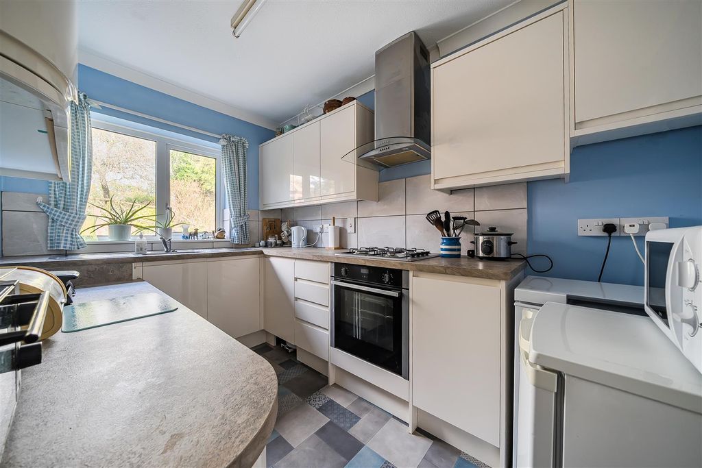 Property photo 3 of 18 1418907-6-699Daf8cc435F.Jpg