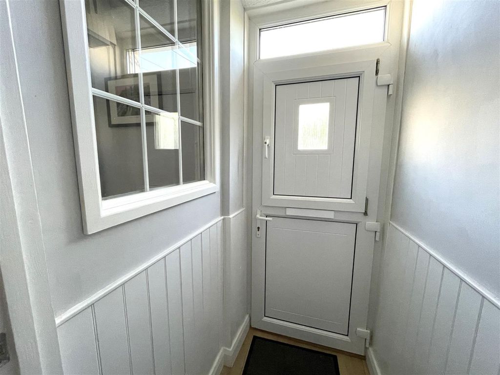 Property photo 2 of 19 Entrance Porch