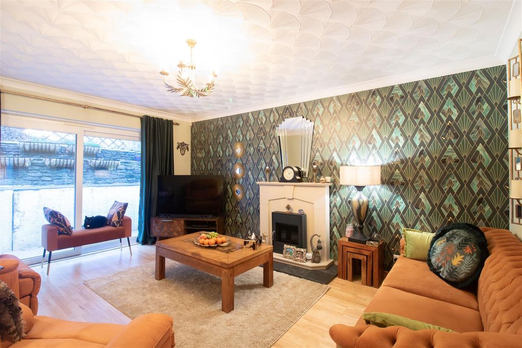 Property photo 3 of 33 Img_8112.Jpg