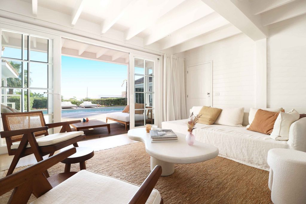 Property photo 2 of 38 Image