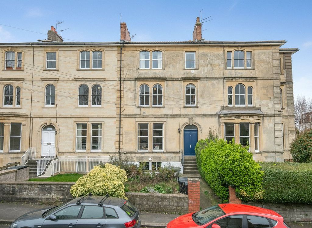 Property photo 3 of 11 Picture No. 23