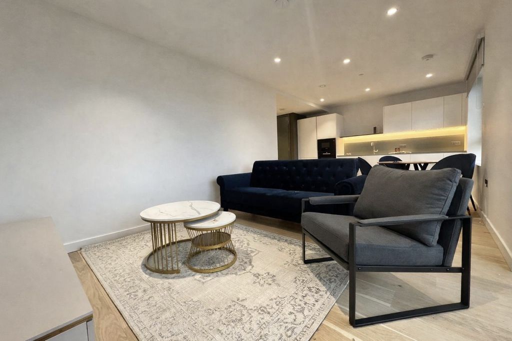 Property photo 2 of 16 Gallery