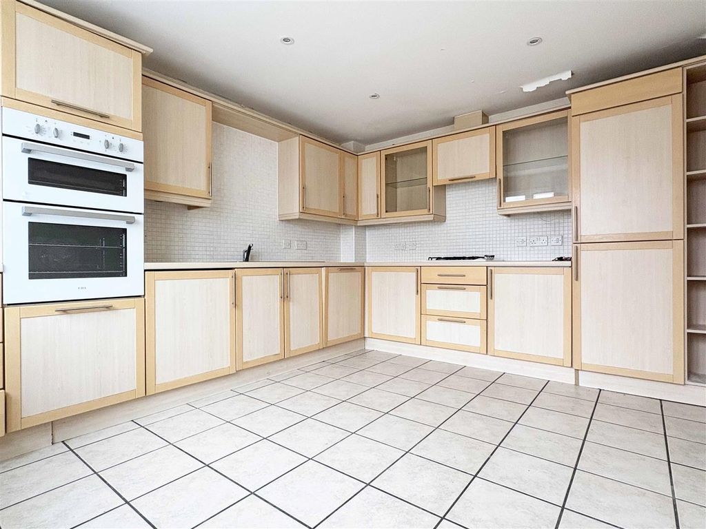 Property photo 2 of 24 K3.Jpg