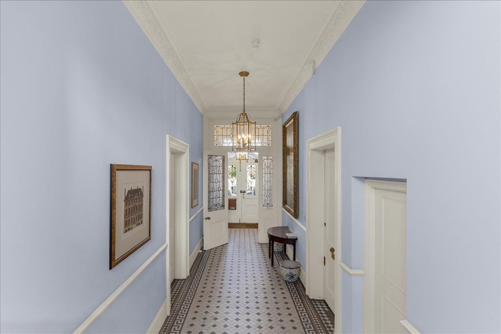 Property photo 3 of 4