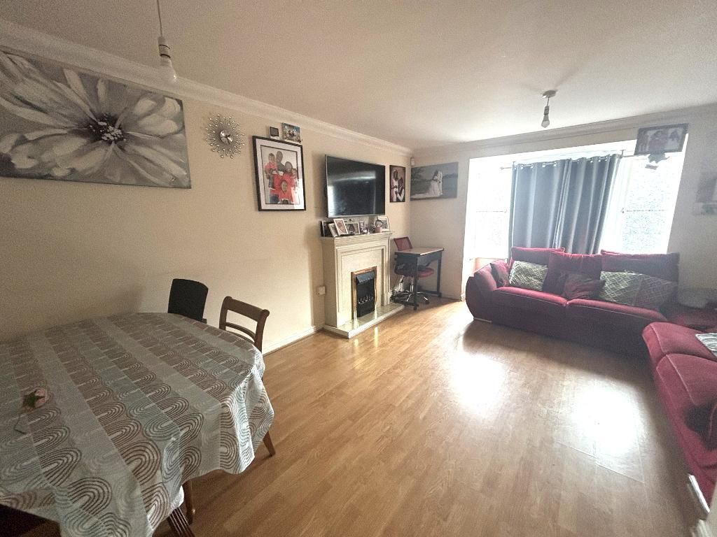 Property photo 2 of 11 Photo 2