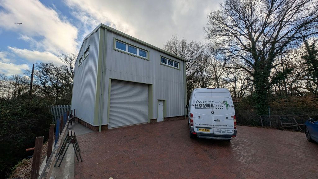 Property photo 1 of 9 Pxl_20251211_113122822.Jpg