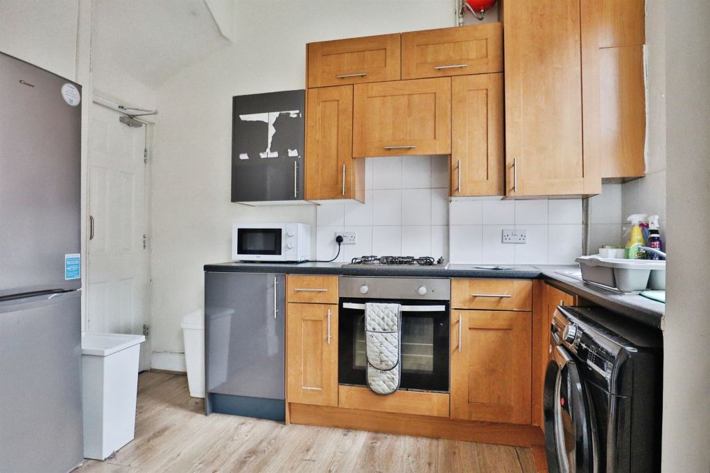 Property photo 2 of 17