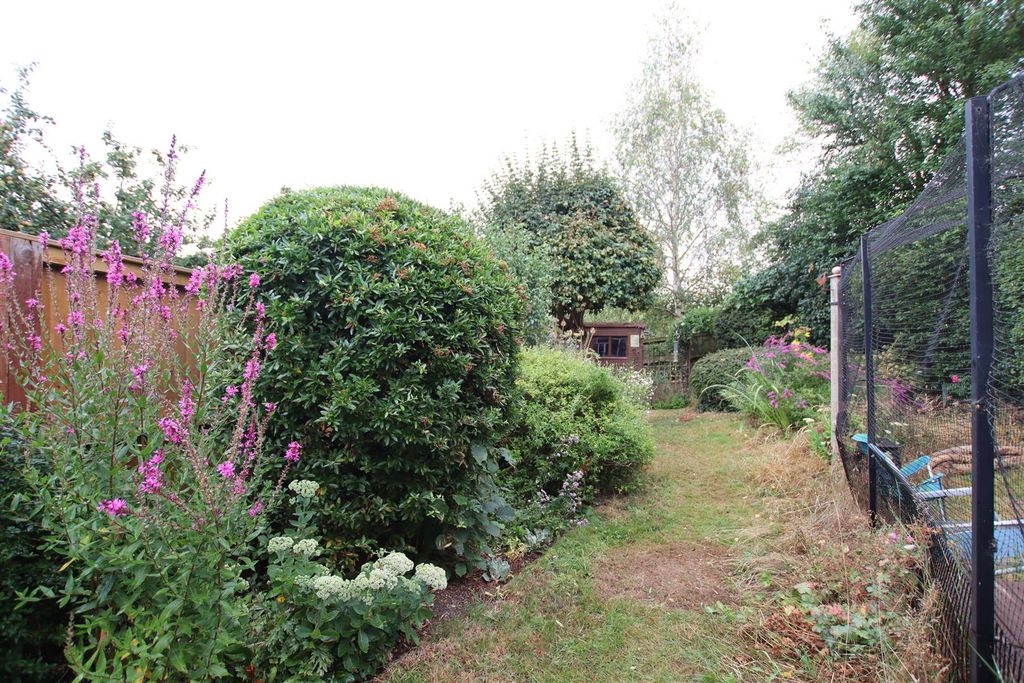 Property photo 2 of 17 Rear Garden.Jpg