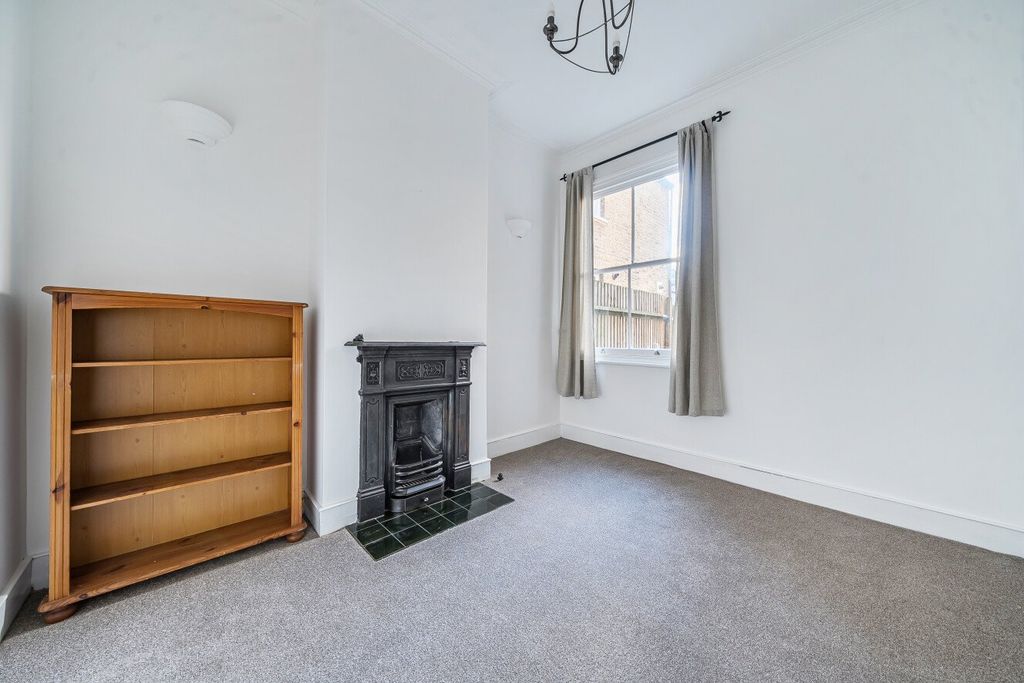 Property photo 3 of 15 Picture No. 07