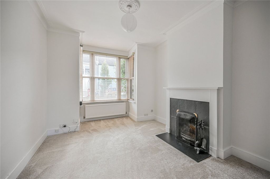 Property photo 2 of 23 Picture No. 29