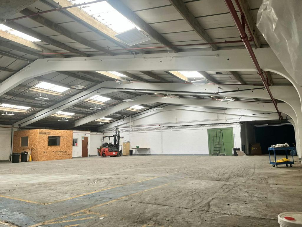 Property photo 2 of 13 68B3d8B3-96c7-4809-Abd1-2Aacab1Ed5d7.Jpg