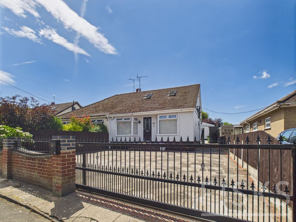 Property photo 1 of 27