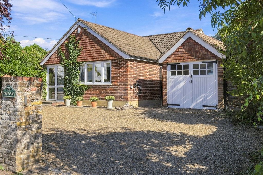 Property photo 1 of 35 Picture No. 04