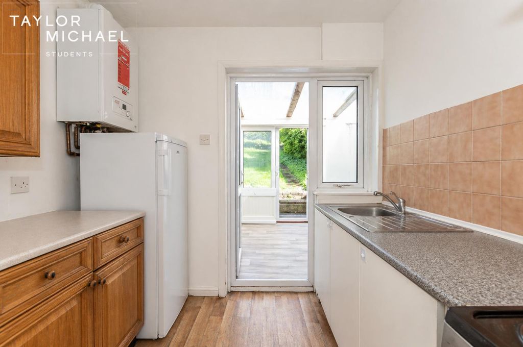 Property photo 1 of 13 Kitchen
