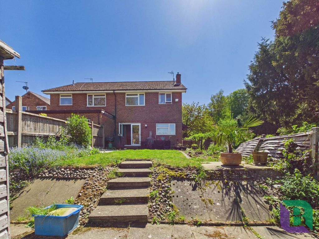 Property photo 3 of 16