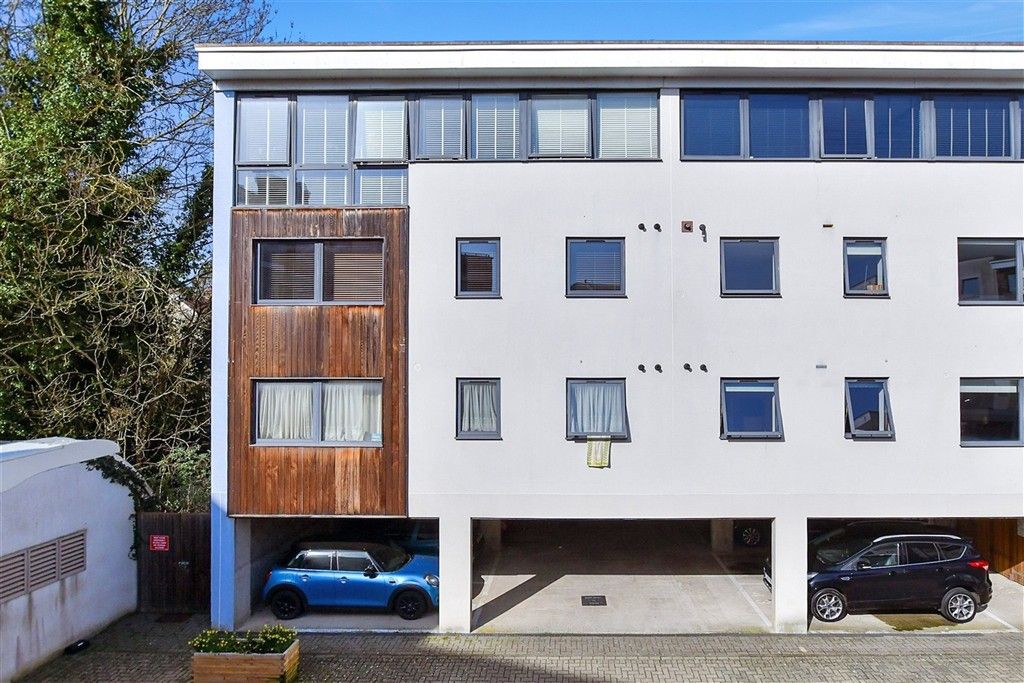 Property photo 1 of 9 External (Web)