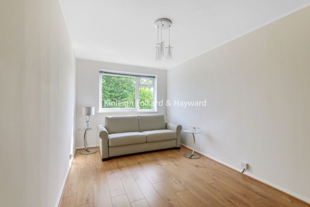 Property photo 3 of 7 2741A61E-Bb7A-4F2c-A