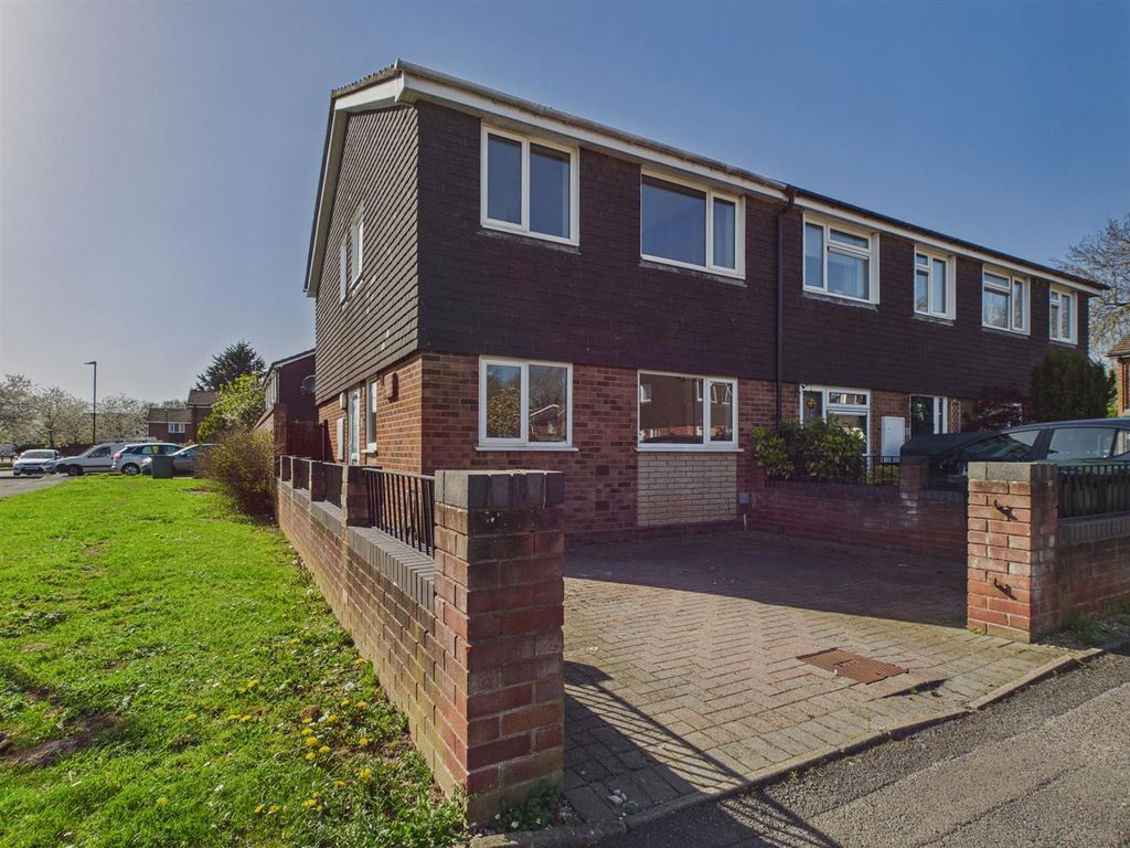 Property photo 1 of 11 Cam03972G0-Pr0328-Still013.Jpg