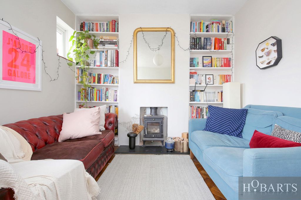 Property photo 3 of 12 Gallery