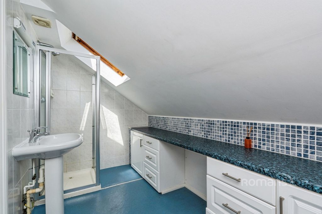 Property photo 3 of 6 Pbox-Img.Jpg
