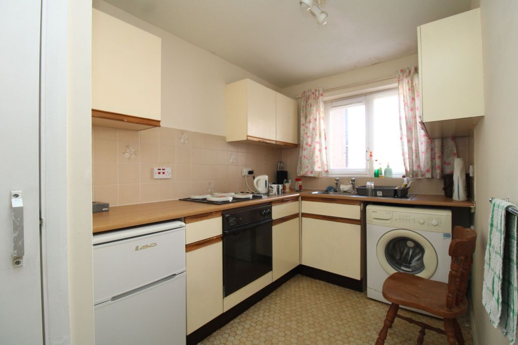 Property photo 3 of 9