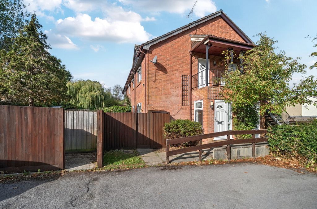Property photo 1 of 11 1515645-7-1A07B0c...