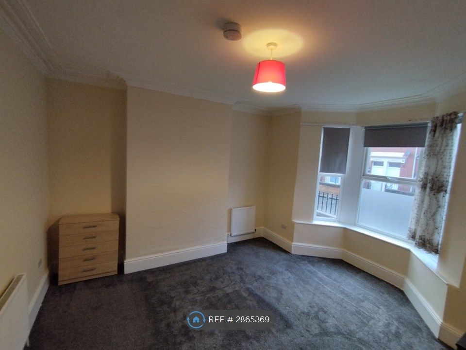 Property photo 2 of 8