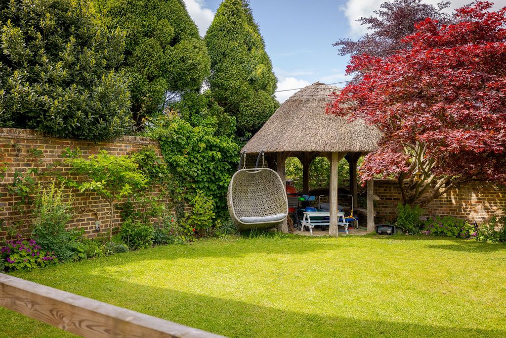 Additional image 20 of 4 bed property for saleWilderwick Road, Dormansland, East Grinstead RH19