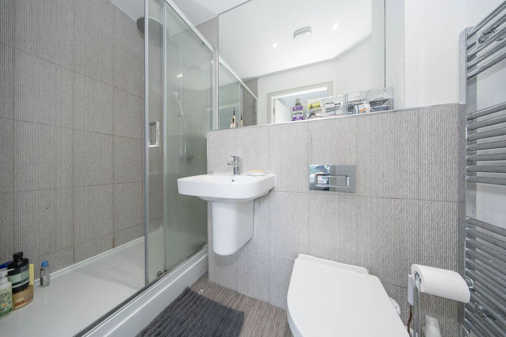 Additional image 11 of 2 bed flat for saleKaims Crescent, Livingston EH54