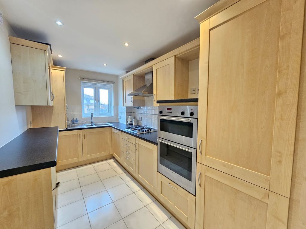 Property photo 1 of 14 Kitchen